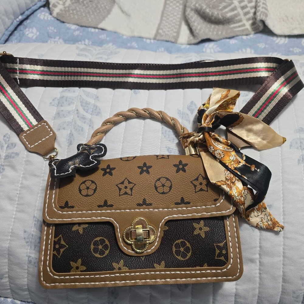 Unbranded Fashion Crossbody